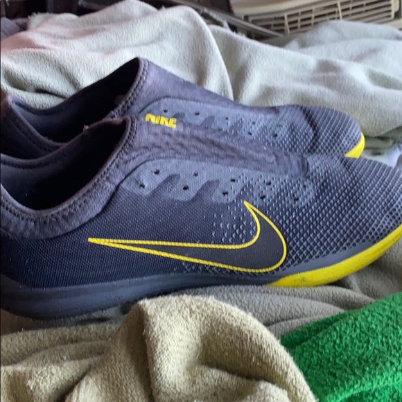 These shoes are unused and AMAZING! - Picture 3 of 3